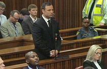 Pistorius em condicional antes de segundo julgamento