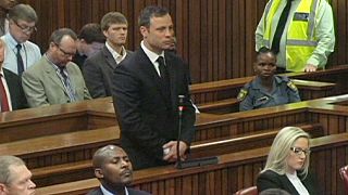 Pistorius em condicional antes de segundo julgamento