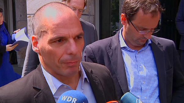 Yanis Varufakis apuesta por una solución consensuada para salir de la crisis Yanis Varufakis apuesta por una solución consensuada para salir de la crisis