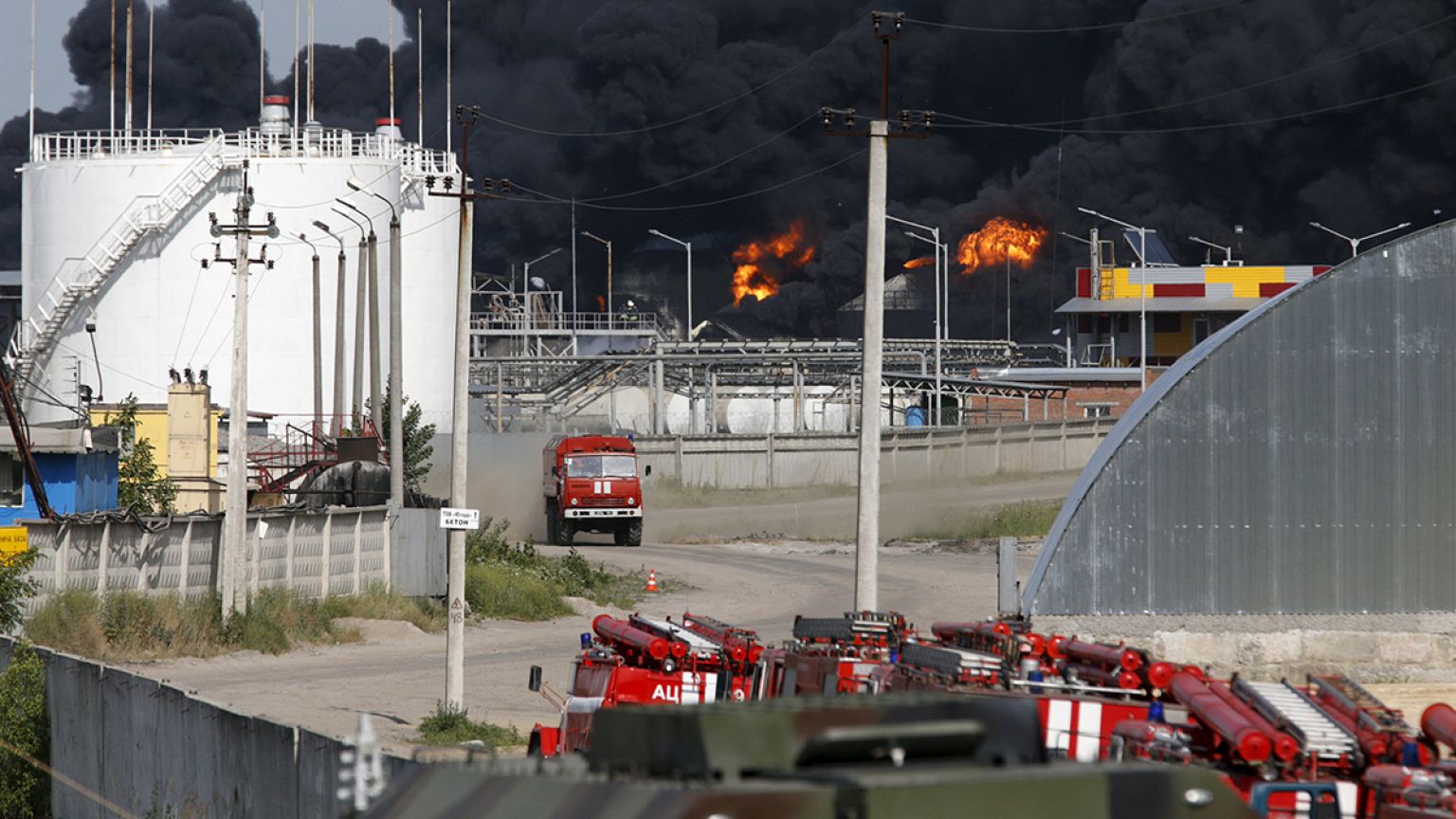 Kyiv fuel depot fire 'under control'