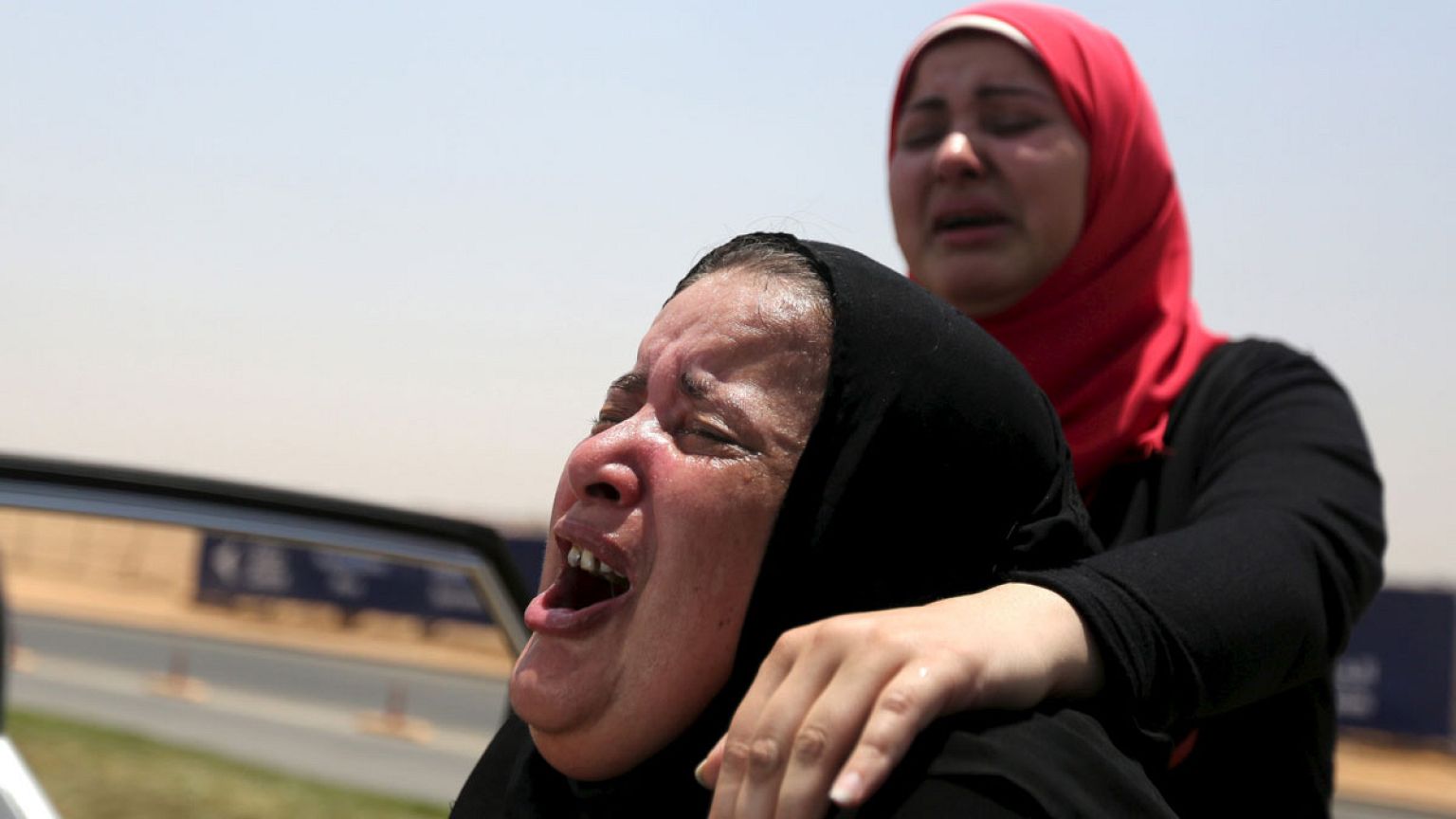 Egipto: once condenas a muerte por la masacre en un estadio de fútbol