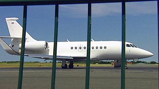 Francia: Valls en el ojo del huracán tras usar un avión oficial para ver al Barça