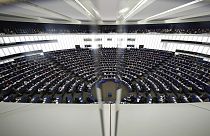Hongrie : le Parlement européen demande un mécanisme de suivi