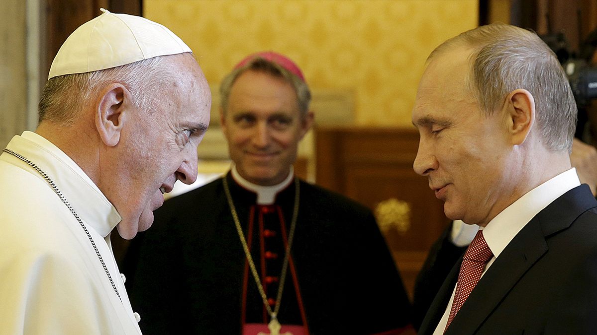 Папа римский призвал президента России следовать "искренним намерениям"