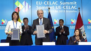 EU-CELAC: Vízummentesség Peruval és Kolumbiával