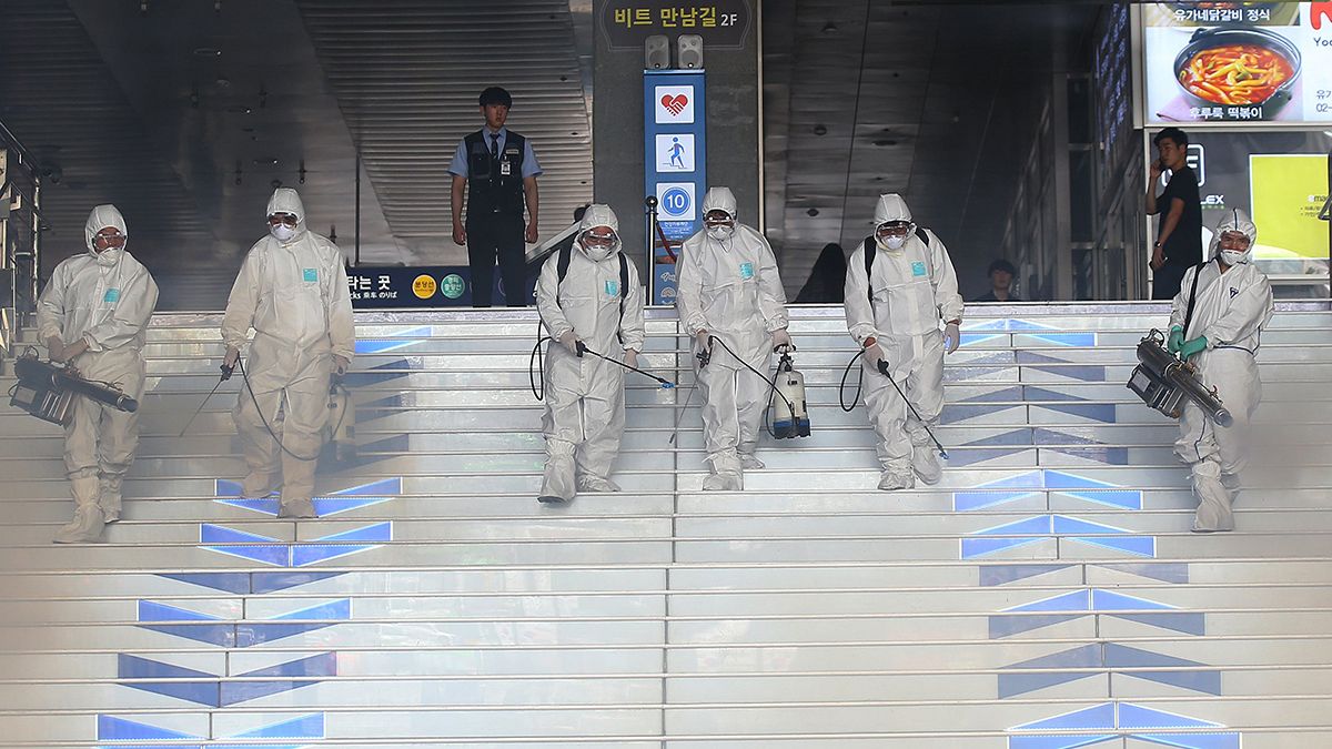 Ν.Κορέα: Αυστηρά μέτρα παίρνουν οι αρχές για τον φονικό ιό MERS
