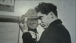 Robert Capa'nın bilinmeyen fotoğrafları sergilendi