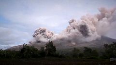 Vulkan Sinabung auf Indonesien brodelt
