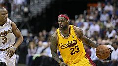 LeBron James kafasını yardı!