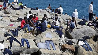 Italia, emergenza migranti: tensione a Ventimiglia, caos a Milano, tendopoli a Roma