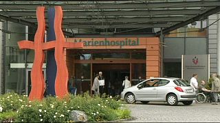 Európában a MERS – A vírusfertőzés miatt meghalt egy német férfi, egy cseh pedig kórházba került Prágában