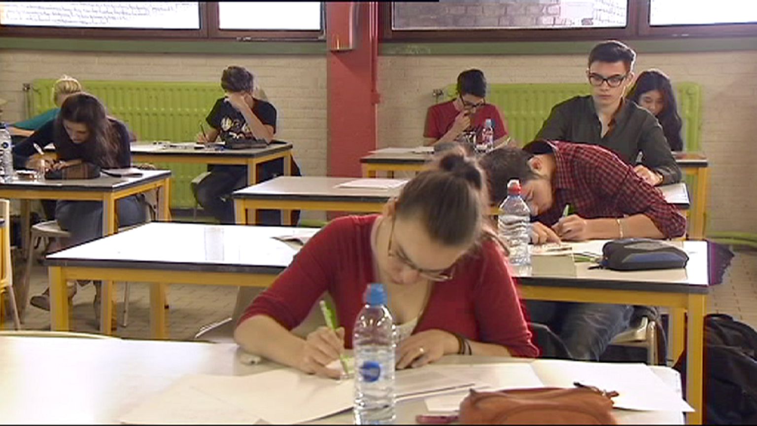 Una filtración obliga a suspender parte del examen de selectividad en Bélgica