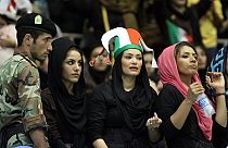 نگاهی به موانع حضور زنان ایران در ورزشگاه‌ها