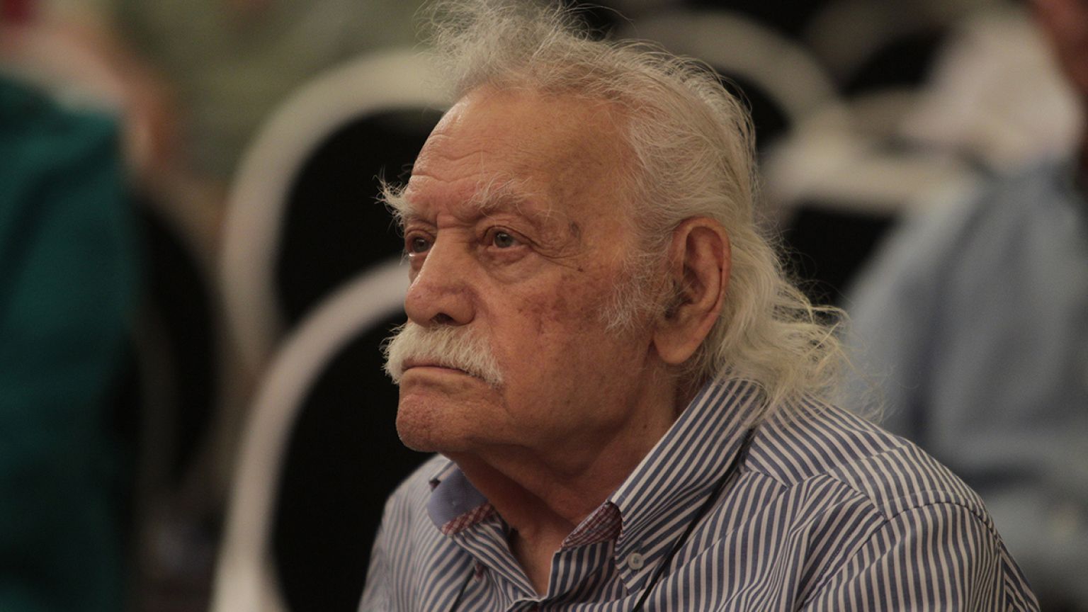 Παραιτείται ο Μανώλης Γλέζος από το Ευρωκοινοβούλιο