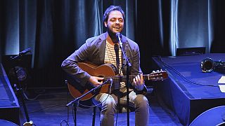 کنسرت آنتونیو زامبوژو، خواننده پرتغالی در لیون
