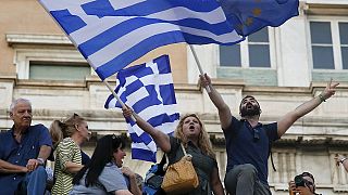 Partidários do euro manifestam-se em Atenas