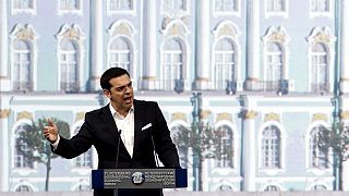 Tsipras courts Putin as pressure mounts on Greece