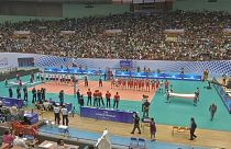 Mulheres impedidas de assistir a jogo de voleibol entre o Irão e os EUA