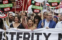 معترضان در لندن خواهان توقف سیاستهای ریاضت اقتصادی شدند