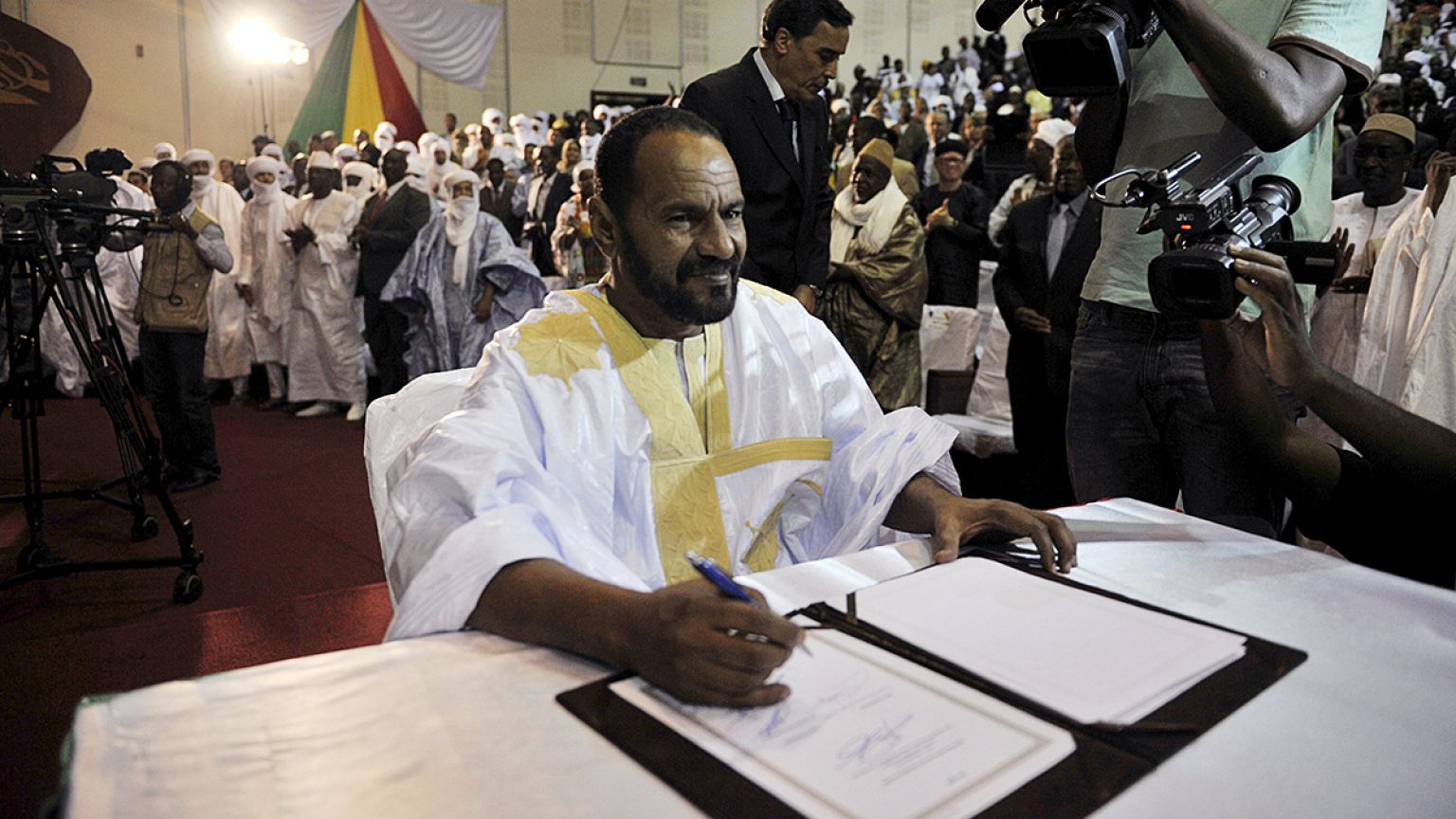 Rebeldes tuareg firman el acuerdo de paz en Mali
