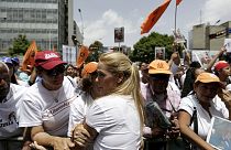 Venezuela: Manifestantes da oposição nas ruas de Caracas