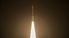 Vega-Rakete bringt EU-Satelliten ins All