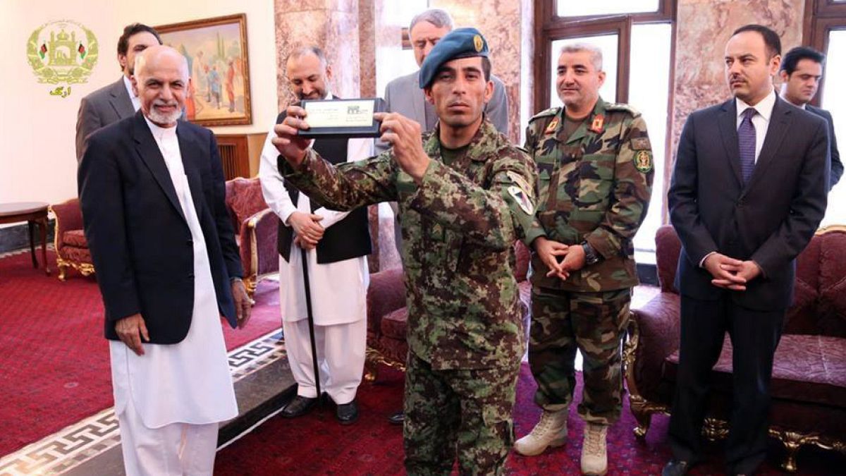 تقدیر از عیسی خان، «قهرمان ملی» جدید افغانستان