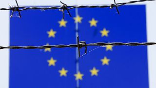 رهبران اروپا مخالف سهمیه بندی پناهجویان اند و به پذیرش داوطلبانه رضایت دادند