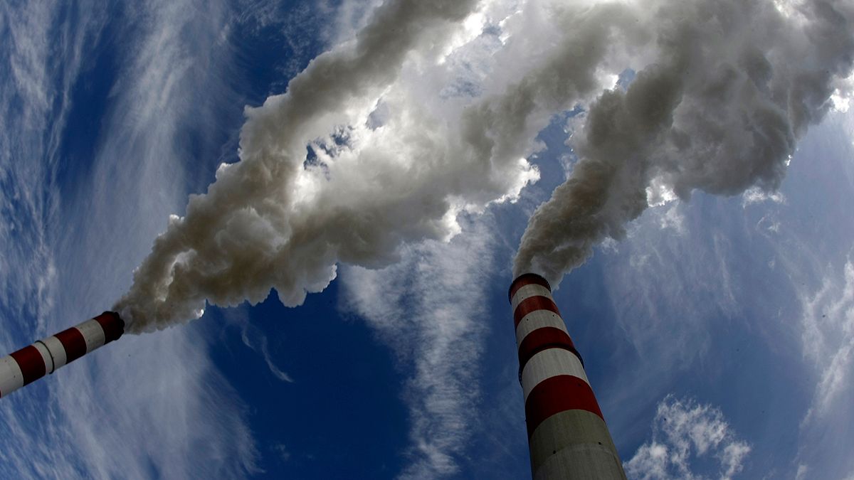 الغازات الدفيئة المسببة للإحتباس الحراري أسبابها وتأثيراتها على البيئة