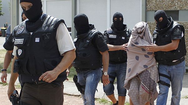 Bluttat nahe Lyon: Islamistischer Hintergrund? Bluttat nahe Lyon: Islamistischer Hintergrund?