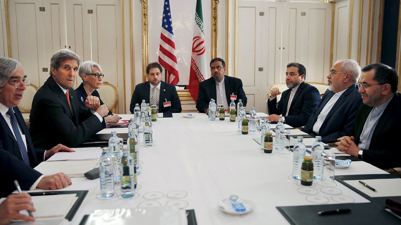 مذاکرات بر سر برنامه هسته ای ایران احتمالا تمدید می شود