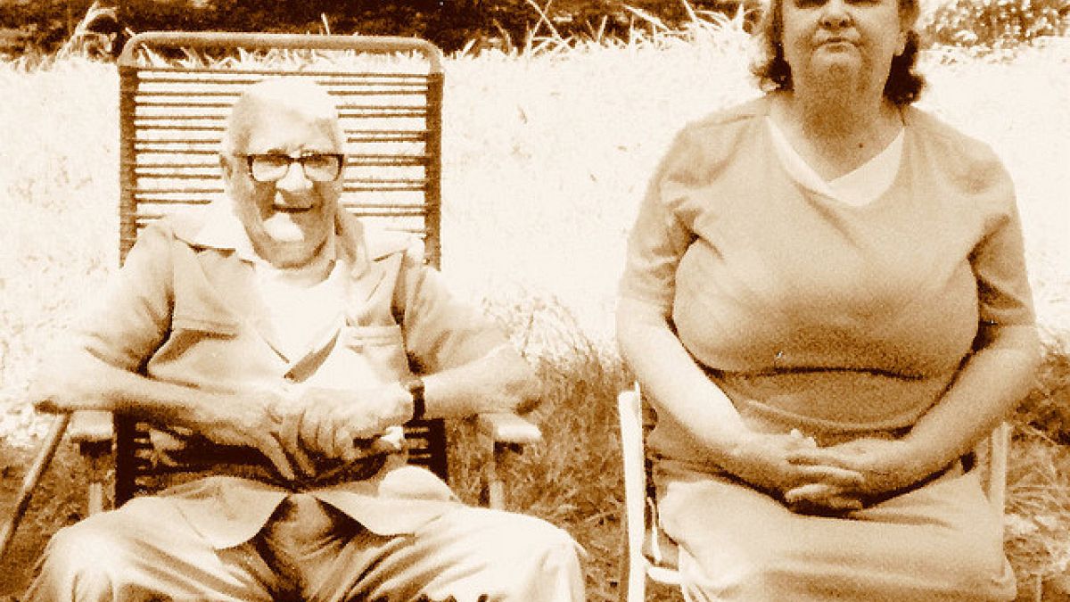 90'lık çift 67 yıl evli kaldı, 2 saat arayla vefat etti