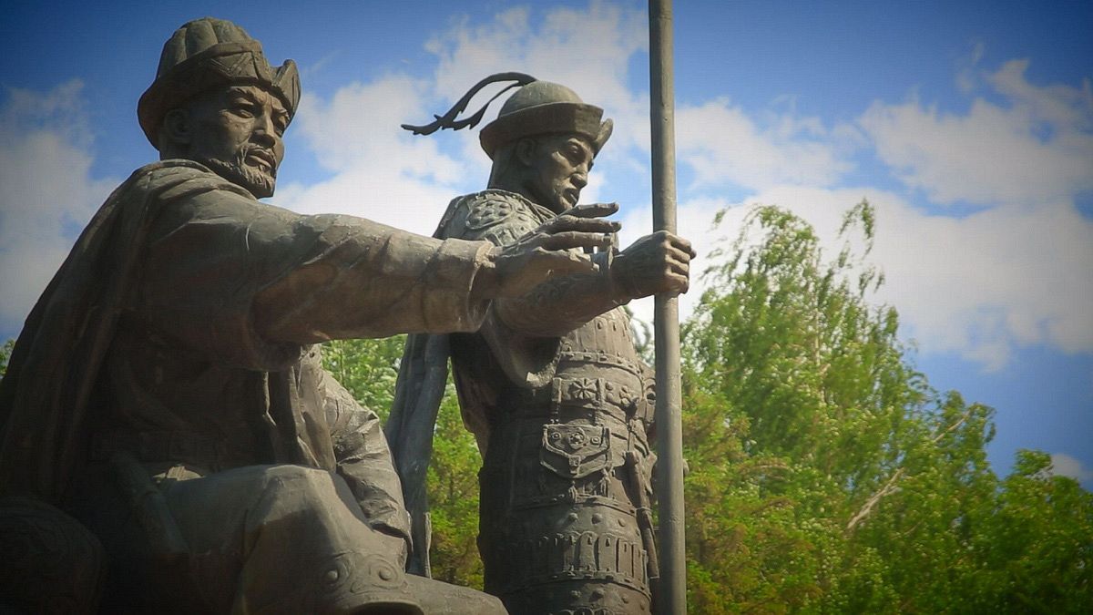 نصب عملاق للإحتفال بمرور 550 سنة على تأسيس الدولة الكازاخستانية