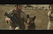 فيلم " ماكس" : وفاء كلب لمدربه في زمن الحرب