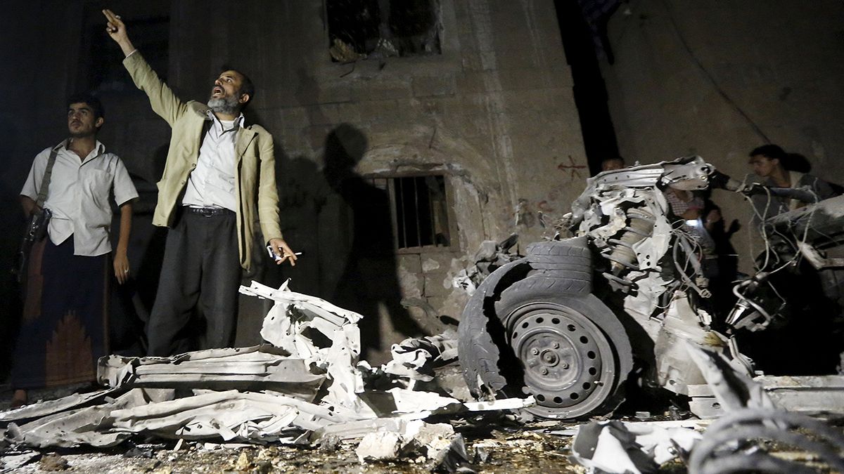 Autobomba a Sanaa. L'ISIL su internet: "E' la nostra guerra agli Houthi"