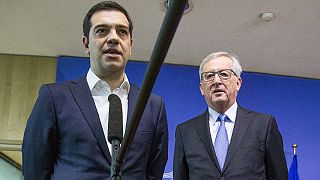 قصة الديون اليونانية والاستفتاء...