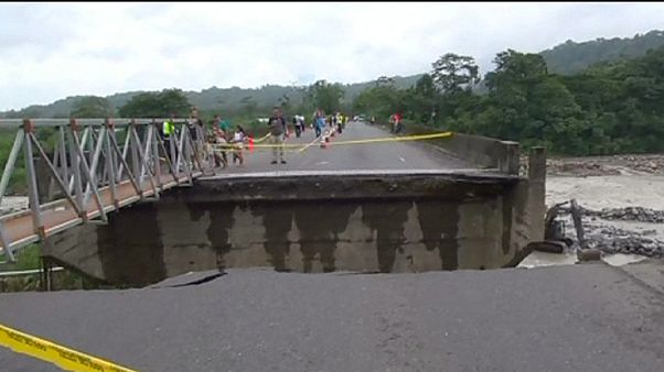 Costa Rica'da alt yapıyı sel vurdu Costa Rica'da alt yapıyı sel vurdu
