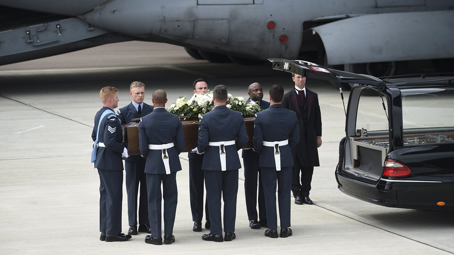 Repatriados los primeros cadáveres de los británicos muertos en el atentado de Túnez
