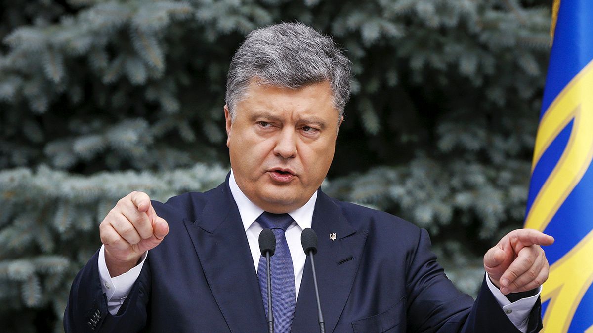 Ucrânia: Poroshenko apresenta reforma constitucional