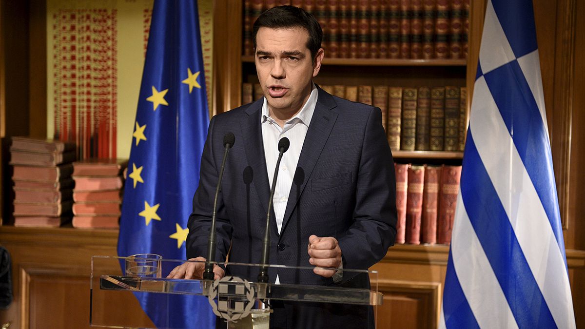 Yunanistan'ın yarını referanduma bağlandı