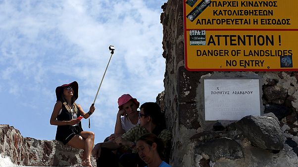 Yunanistan'da turizmcilerden 'nakit para' talebi Yunanistan'da turizmcilerden 'nakit para' talebi