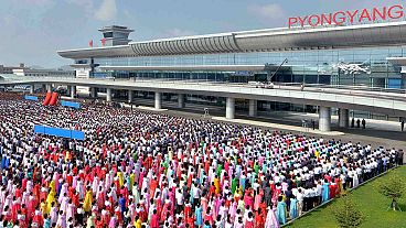 Coreia do Norte celebra novo aeroporto