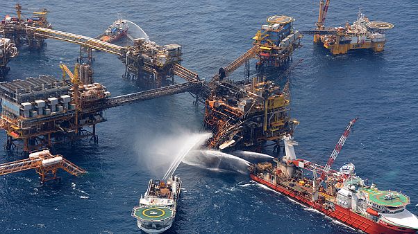 18.7 milliárd dollár kártérítést fizet a BP az olajömlésért 18.7 milliárd dollár kártérítést fizet a BP az olajömlésért