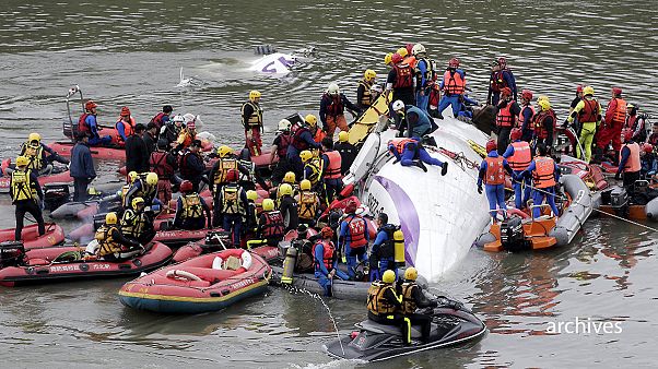 A zuhanás előtt leállította az egyetlen működő hajtóművet a TransAsia gép pilótája A zuhanás előtt leállította az egyetlen működő hajtóművet a TransAsia gép pilótája