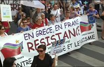 Miles de franceses se manifiestan en apoyo al pueblo griego