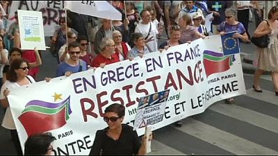 Thousands rally in France in support of Greek "no" vote