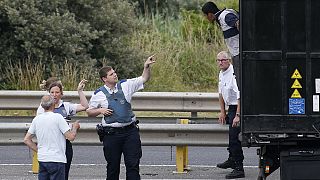 Visszafordítják a menekülteket a La Manche-csatornánál