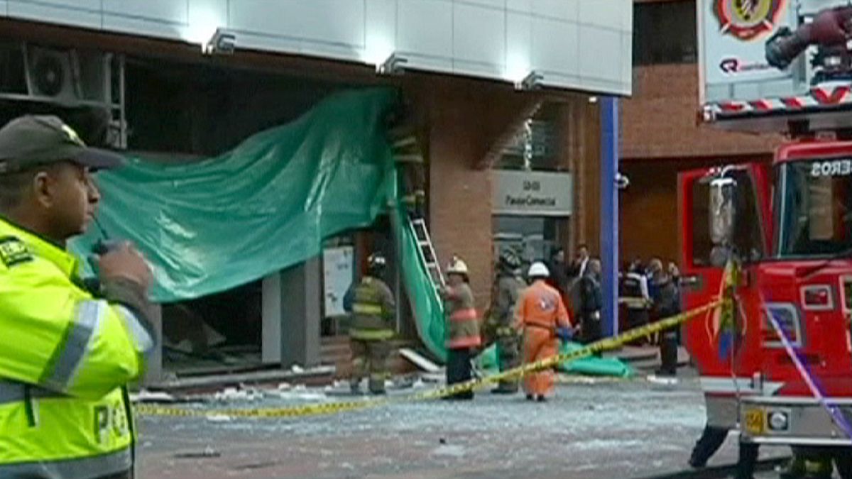 Explosões em Bogotá fazem 10 feridos