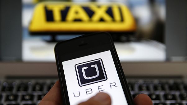 Taxi-Konkurrent Uber setzt umstrittenen Fahrdienst UberPOP in Frankreich aus Taxi-Konkurrent Uber setzt umstrittenen Fahrdienst UberPOP in Frankreich aus