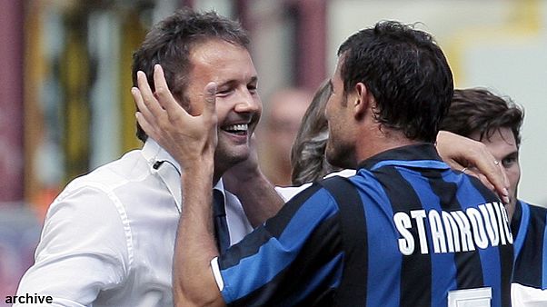 Sinisa Mihajlovic es presentado como nuevo técnico del AC Milan Sinisa Mihajlovic es presentado como nuevo técnico del AC Milan